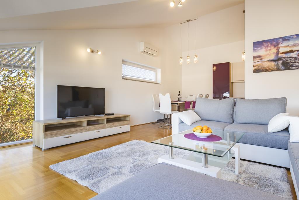 Villa Apartments Futura Vantacici Exterior photo